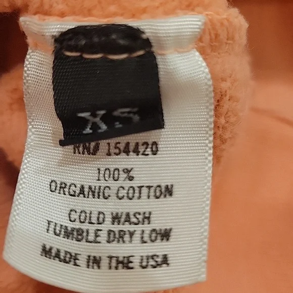 Clare V Lips Sweatshirt - Picture 7 of 11